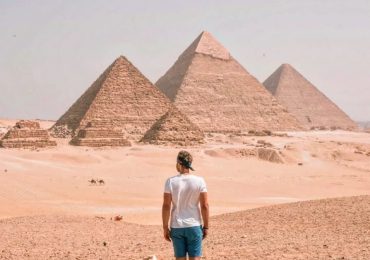 Tourist at Egypt Pyramid